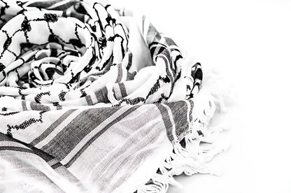 Classic Palestinian Keffiyeh Scarf – Black & White Arabic Shemagh with Tassels